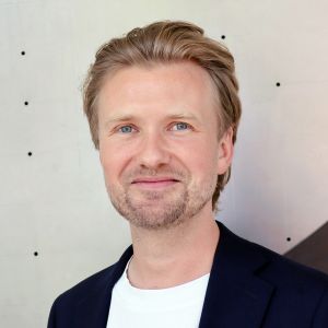 A portrait of Markus Krutzik