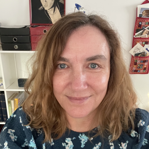 A portrait of Birgit Majewski.